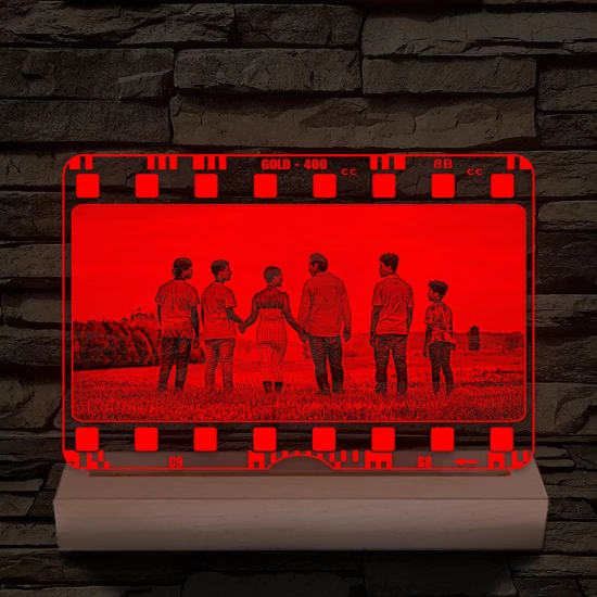 Egyedi fotógravírozás film negatívos kerettel fatalpban 7 színű 3D led lámpa