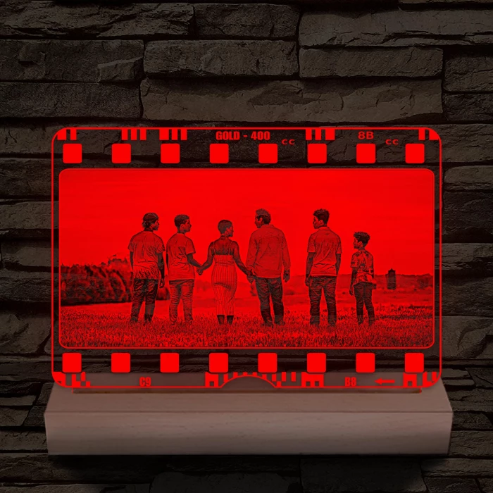 Egyedi fotógravírozás film negatívos kerettel fatalpban 7 színű 3D led lámpa