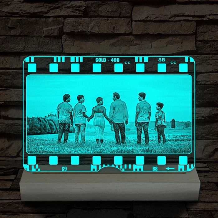 Egyedi fotógravírozás film negatívos kerettel fatalpban 7 színű 3D led lámpa