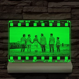 Egyedi fotógravírozás film negatívos kerettel fatalpban 7 színű 3D led lámpa