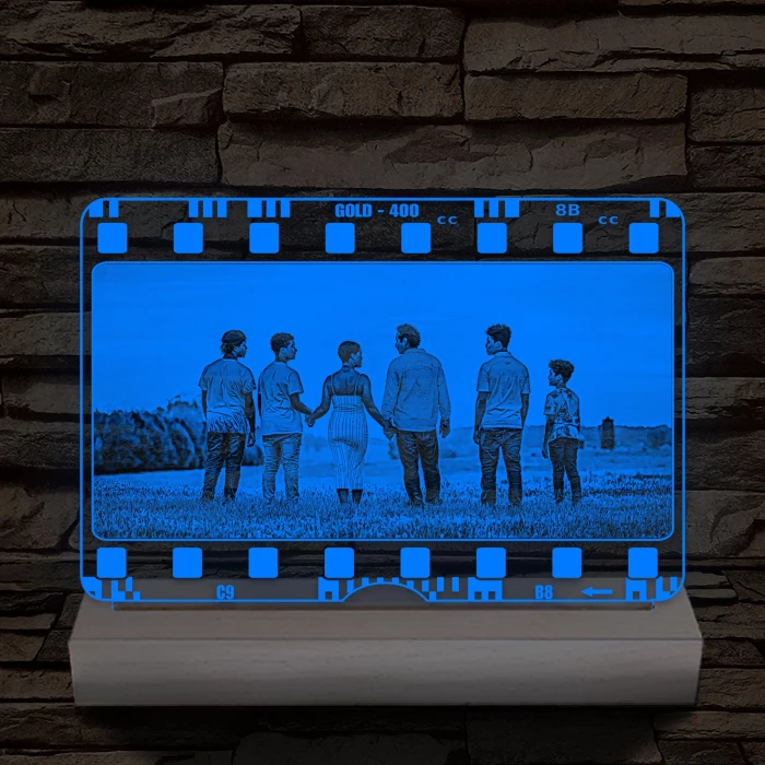 Egyedi fotógravírozás film negatívos kerettel fatalpban 7 színű 3D led lámpa