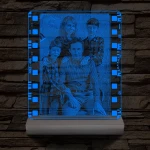 Egyedi fotógravírozás film negatívos kerettel fatalpban 7 színű 3D led lámpa