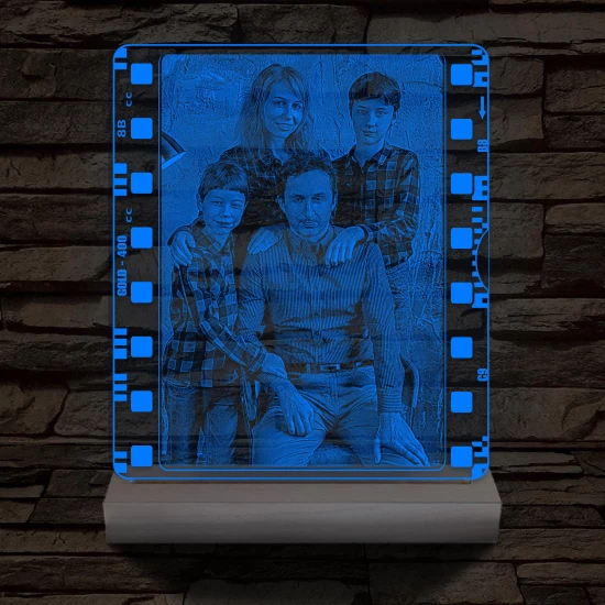Egyedi fotógravírozás film negatívos kerettel fatalpban 7 színű 3D led lámpa