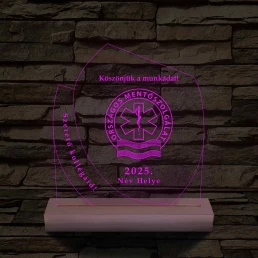 Emléktábla fa talppal 7 színű 3D led lámpa