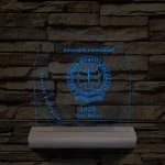 Emléktábla fa talppal 7 színű 3D led lámpa