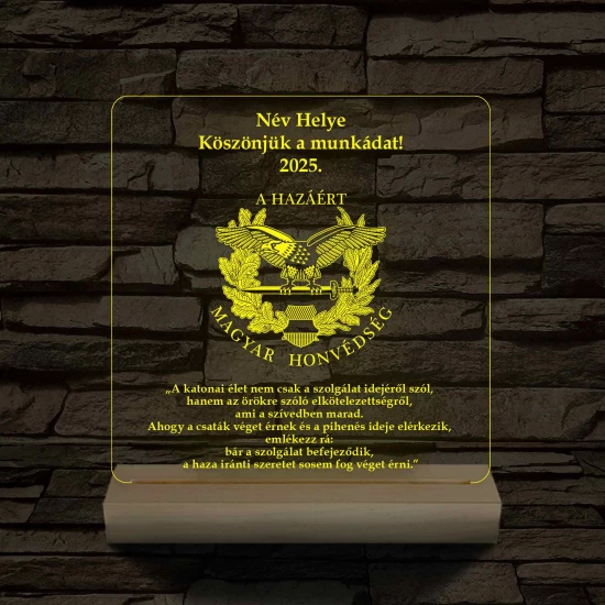 Katonai Emléklámpa – Magyar Honvédség Logóval 3D LED 7 Színű Fa Talppal