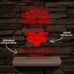 Rendőrségi emléklámpa  3D LED 7 Színűben világító Fatalppal