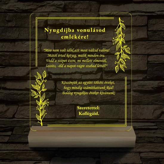 Nyugdíjazási Emléklámpa Személyre Szabott Szöveggel 3D LED 7 Színű Fa Talppal 