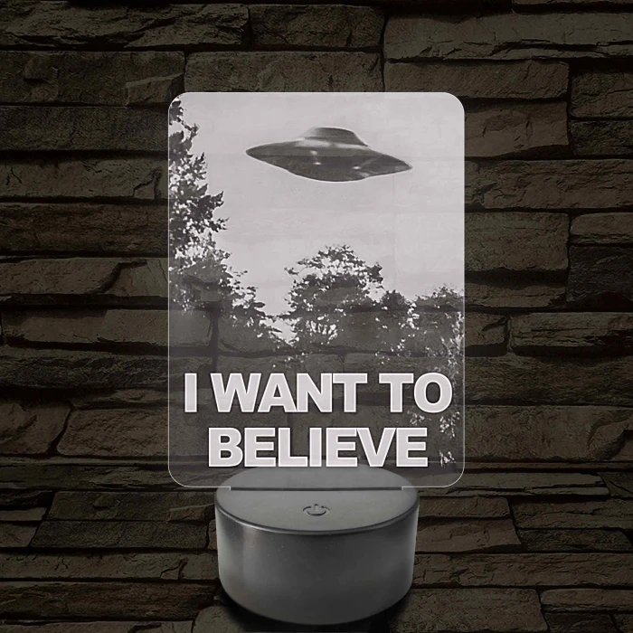 I want to believe 7 színű 3D led lámpa