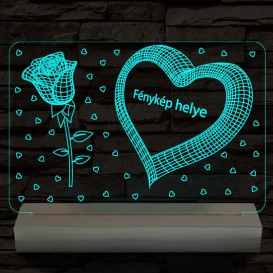 Nagy szív rózsával és kis szívekkel, egyedi fotógravírozás fatalppal 7 színű 3D led lámpa