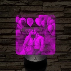 Csók 7 színű valósághű 3D led lámpa