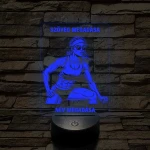Napszemüveges Fitnesz Nő – 7 színű, színváltós 3D LED lámpa