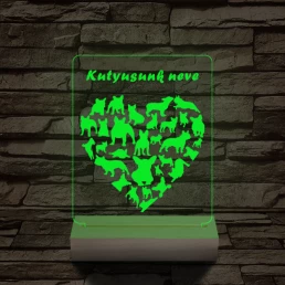 Francia bulldog szív személyre szabott 20 cm fa talppal 7 színű 3D led lámpa